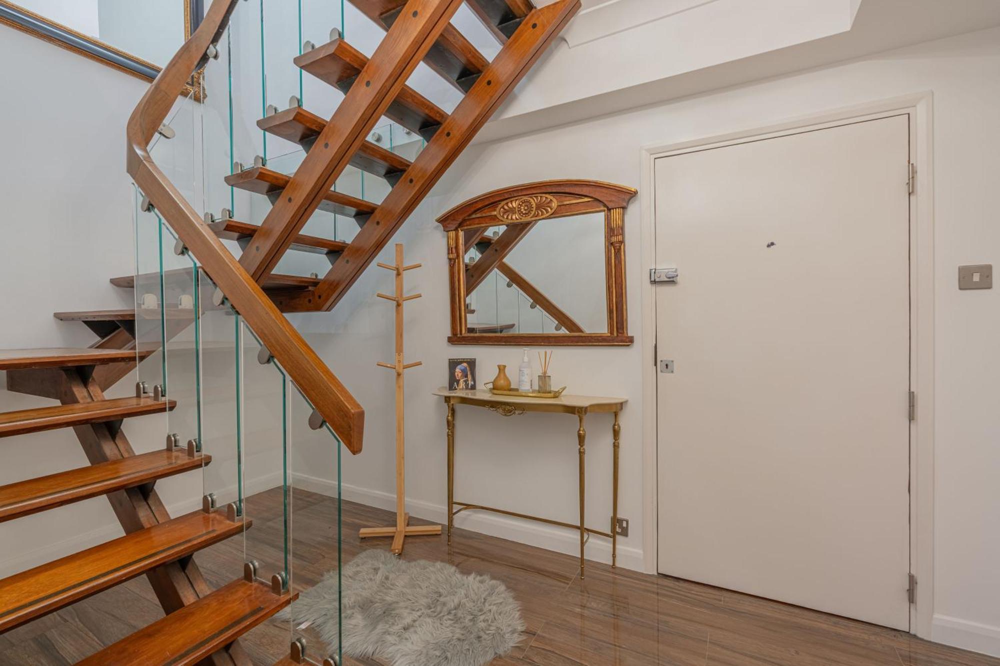 On The Beach Penthouse With Sea View - 3 Bedrooms - Roof Balcony - Spa, Sauna, Gym And Pool - Sleeps 6 Brighton Bagian luar foto